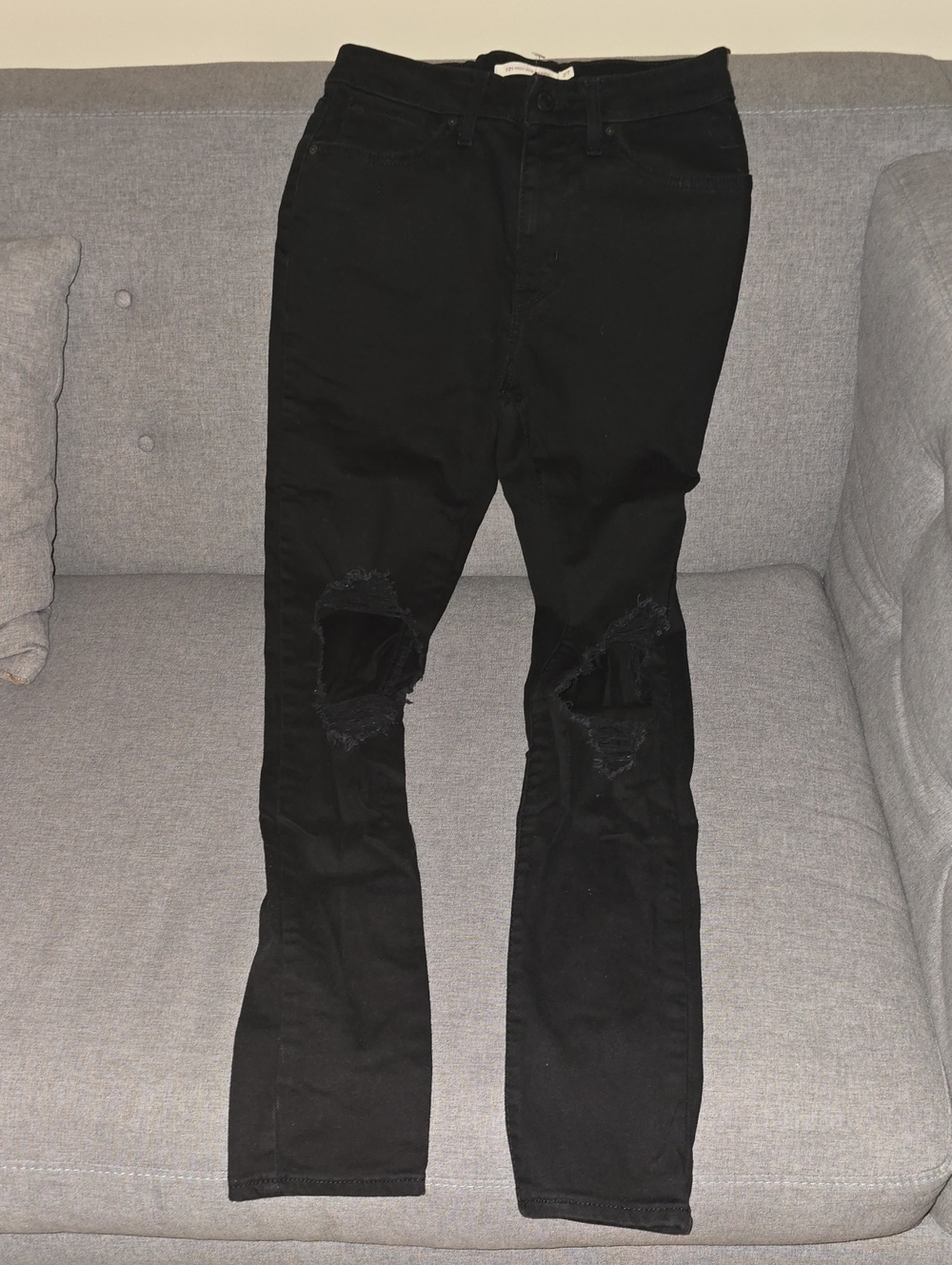 Levi's Jeans Women's Size 4 27 Black 721 High-Rise Skinny Grunge Ripped Knees